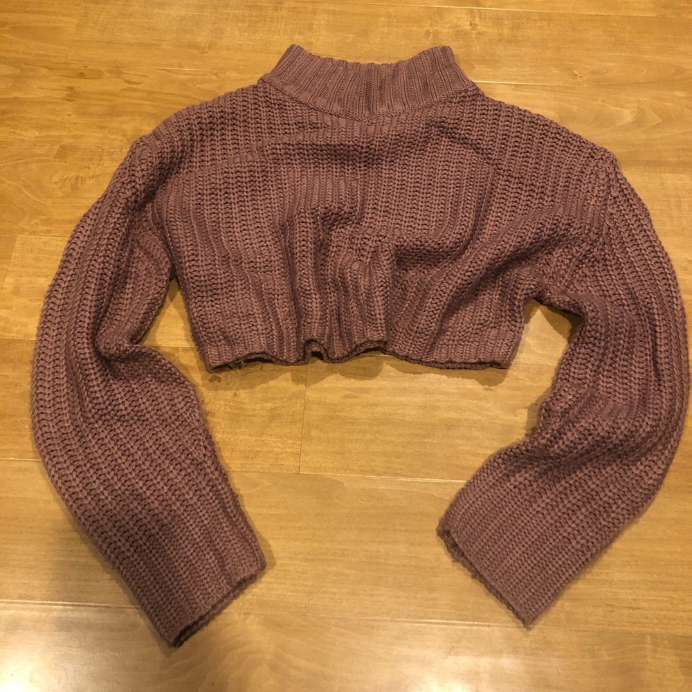 Mauve cropped sweater